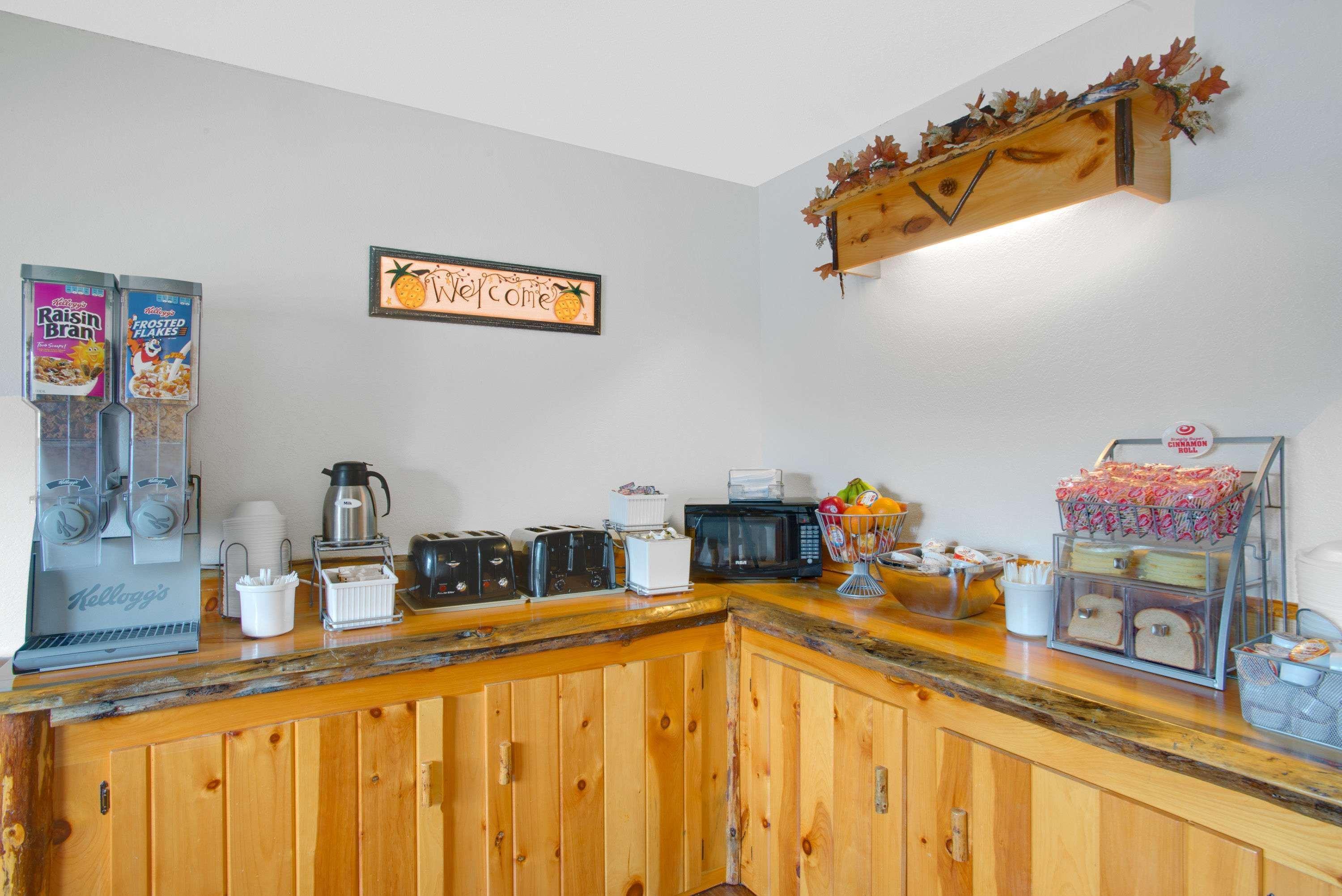 Super 8 By Wyndham Lake George/Warrensburg Area Εξωτερικό φωτογραφία