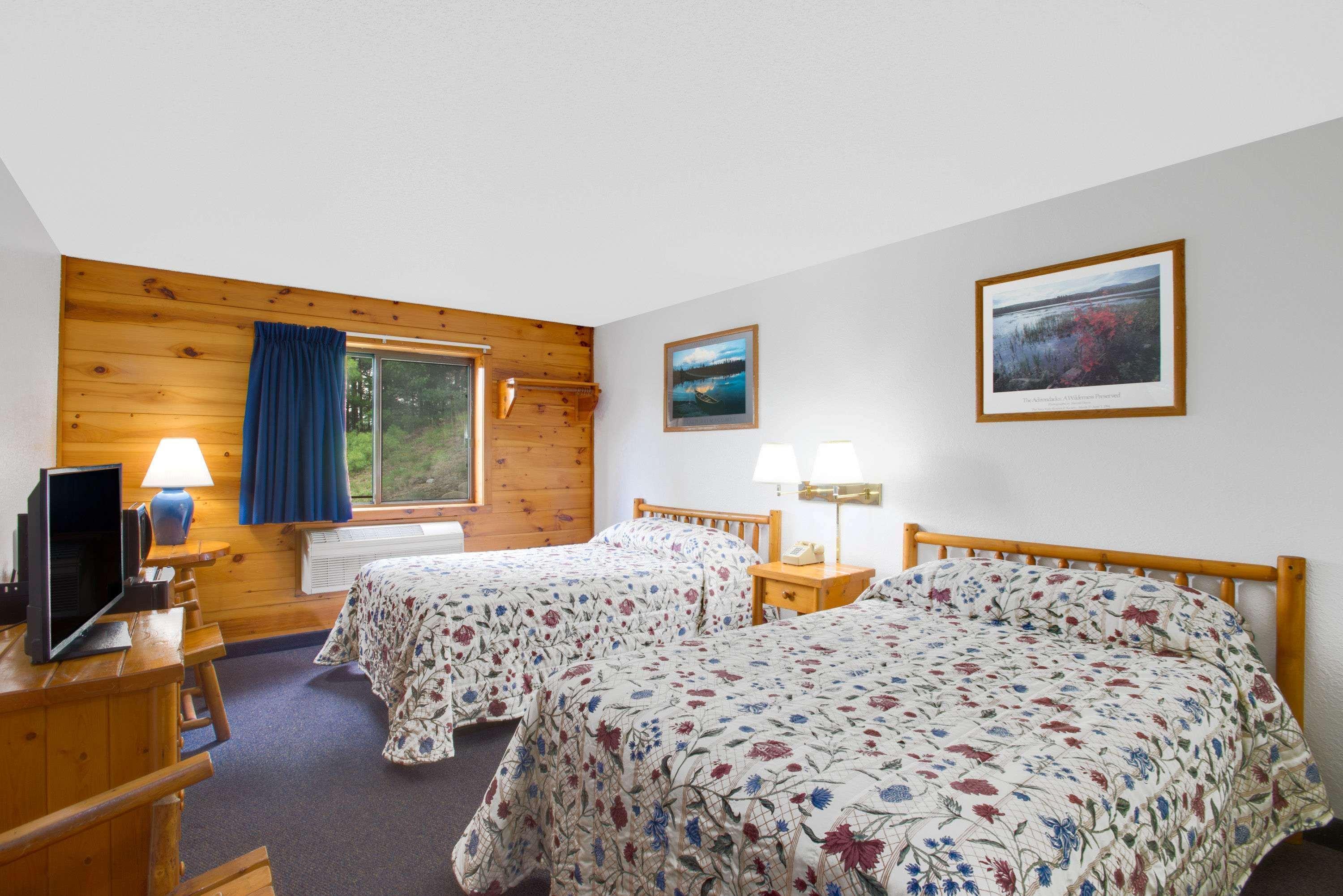 Super 8 By Wyndham Lake George/Warrensburg Area Εξωτερικό φωτογραφία