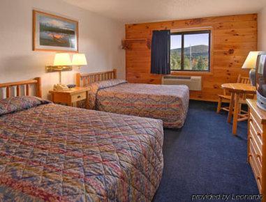 Super 8 By Wyndham Lake George/Warrensburg Area Δωμάτιο φωτογραφία
